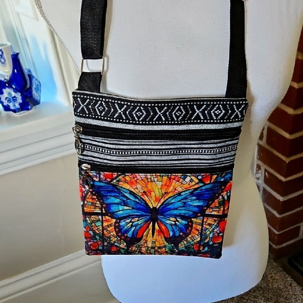 NWOT Butterfly Patterned Women's Bag